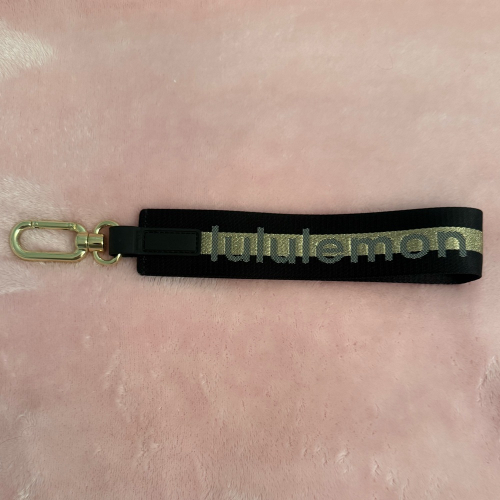 lululemon black & gold keychain